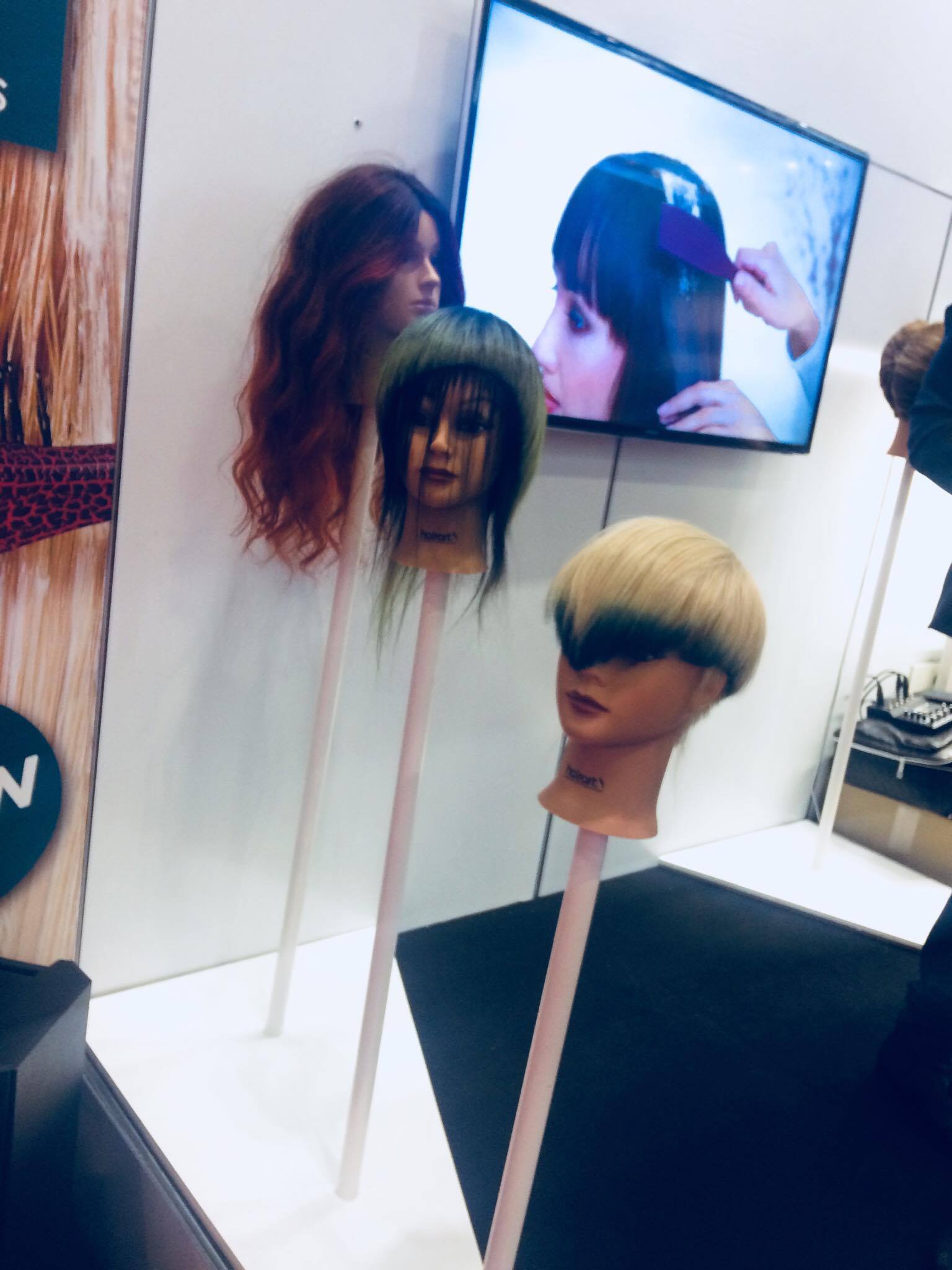 This is how hairdressers learn and practice Figaro London Hair